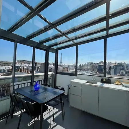 Luxury Penthouse - Eiffel Tower