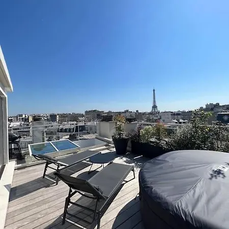 Luxury Penthouse - Eiffel Tower * Parijs